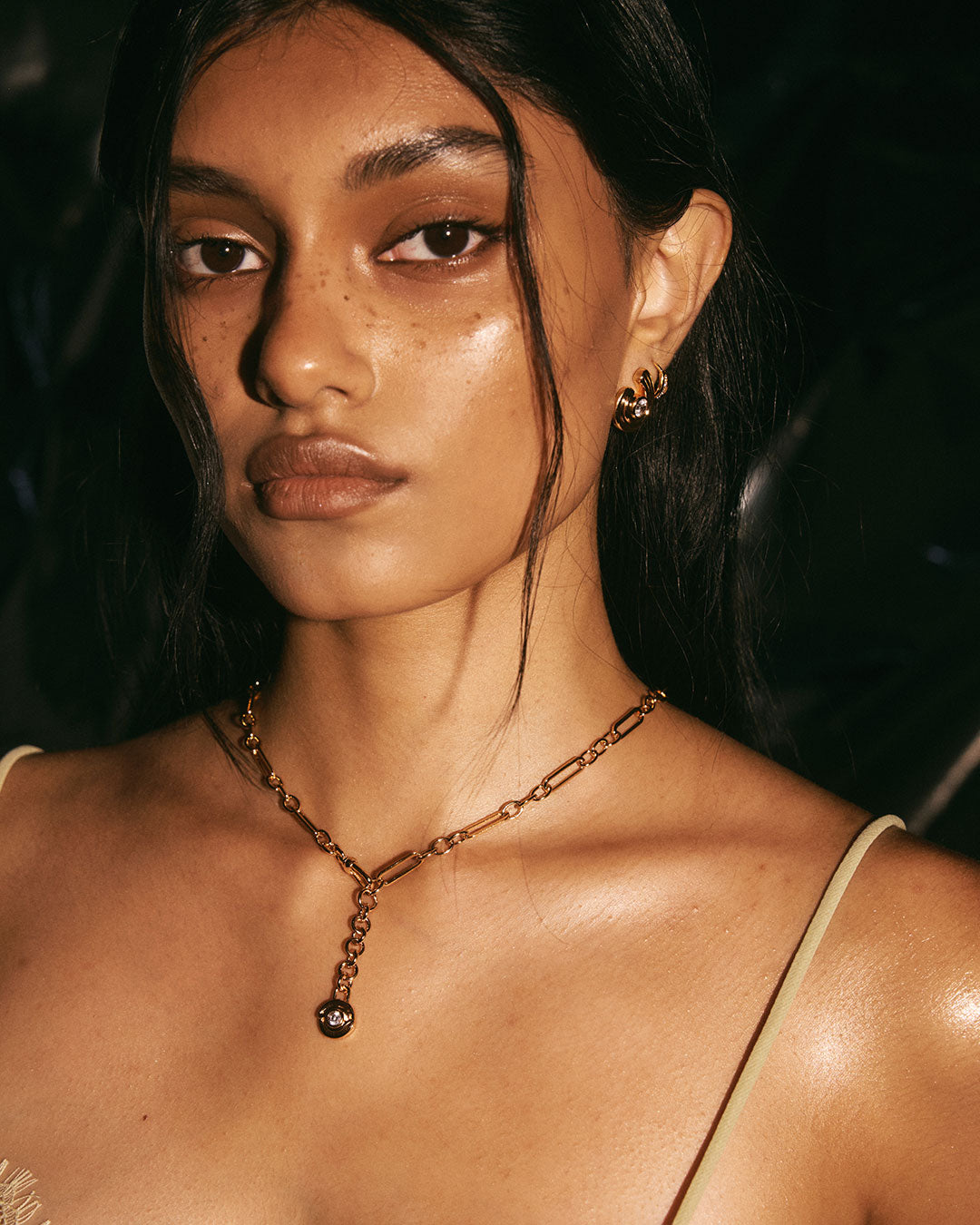 The Wave Bezel Lariat