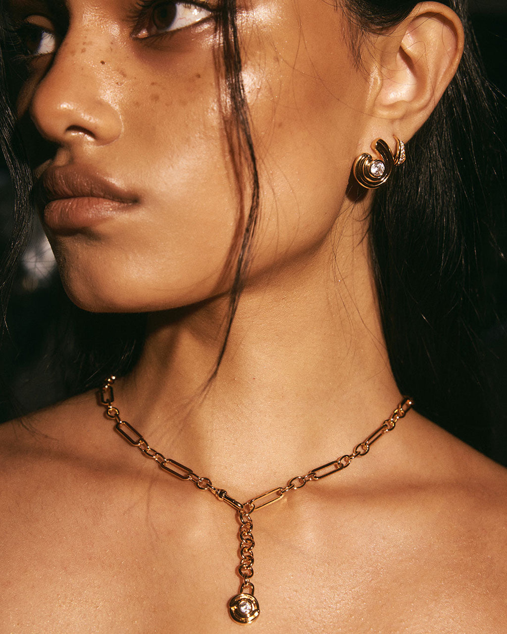 The Wave Bezel Lariat