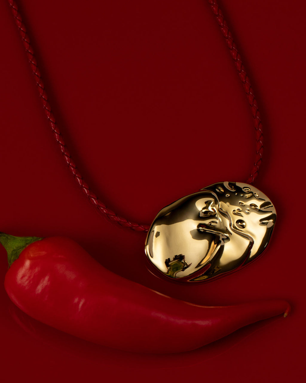 The Granada Disc Necklace